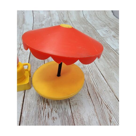 Vintage Fisher Price Little People Picnic Table Chairs, Slide & 2 Little People - Picture 3 of 7